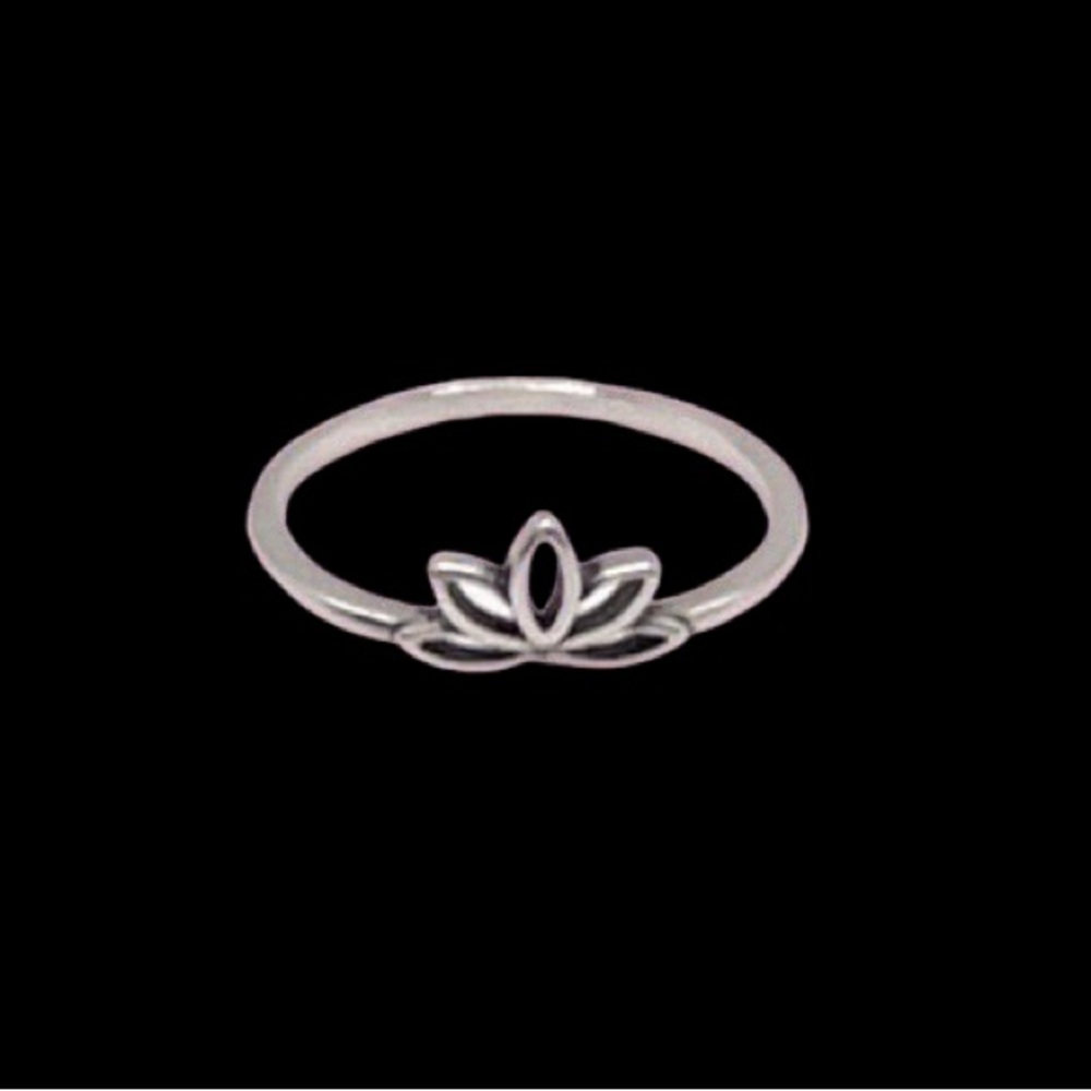Sterling Silver Lotus Flower Ring Size 9
